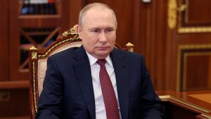 Московские депутаты, вслед за петербургскими, призвали Путина уйти в отставку