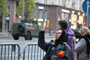 В Москве вводят меры по отключению интернета и SMS для празднования 9 мая